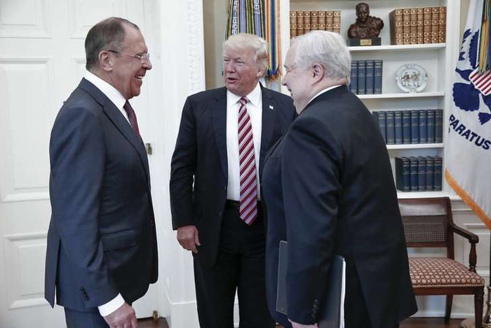 Trump Told Russians That Firing ‘Nut Job’ Comey Eased Pressure From Investigation