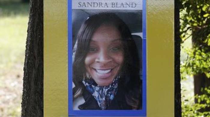 CIVIL RIGHTS GROUP CONDEMNS DROPPED CHARGE IN SANDRA BLAND CASE