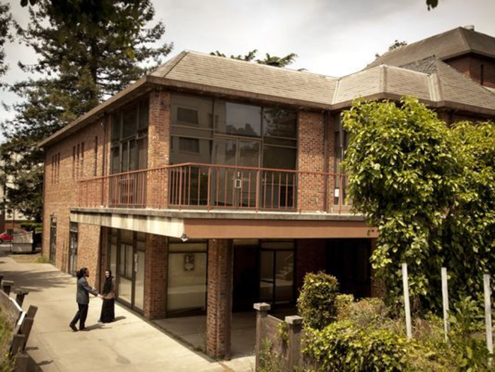 FIRST MUSLIM COLLEGE IN U.S. BUYS LUTHERAN SEMINARY CAMPUS IN BERKELEY