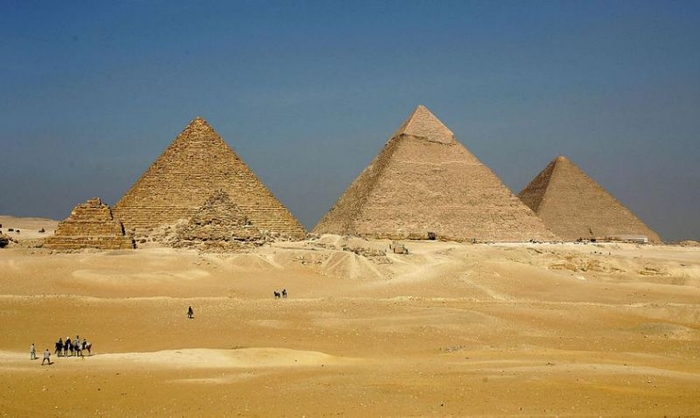 WHO BUILT ANCIENT EGYPT'S GREATEST PYRAMIDS? HIDDEN TEXT GIVES CLUES TO THOUSAND-YEAR-OLD MYSTERY