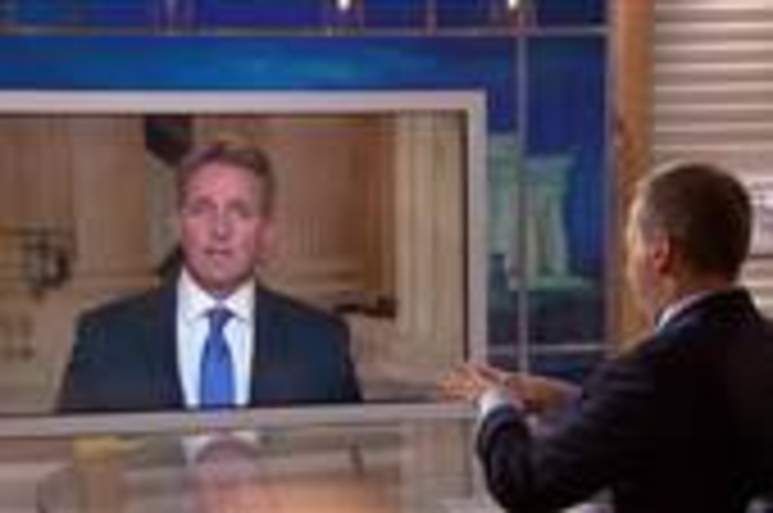 Flake breaks with McConnell, seeks joint DACA and budget deal