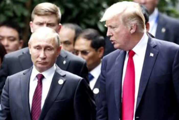 Trump surprises staff, wants Russia at G7