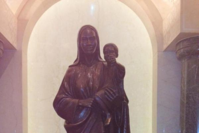 THE BLACK PRESENCE IN THE BIBLE: UNCOVERING THE HIDDEN ONES.