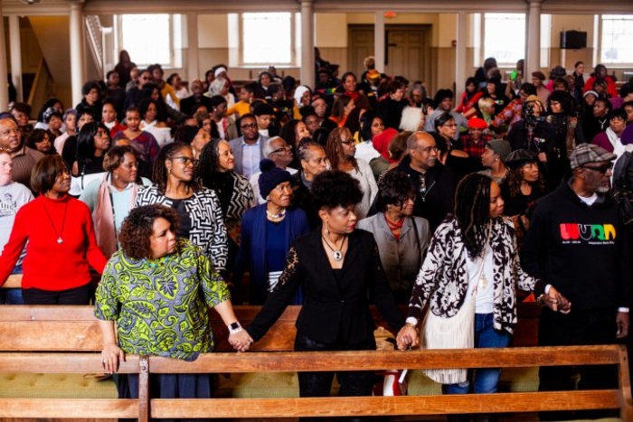 African American Women FREE YOURSELF from the Clutches of the UN-Conscious Community!