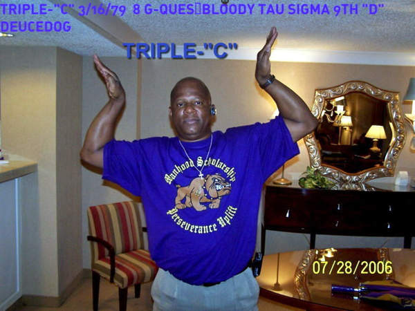 THROWING UP THE HOOKS AT THE 2006 GRAND CONCLAVE IN LITTLE ROCK AR